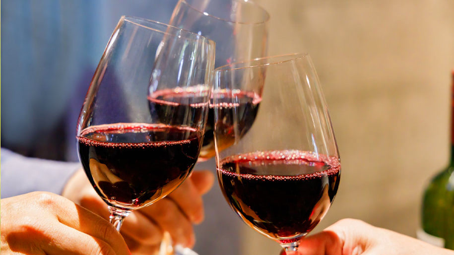 Cabernet Sauvignon - Đây là tên gọi của loại rượu vang thịnh hành nhất thế giới được làm từ giống nho cùng tên.