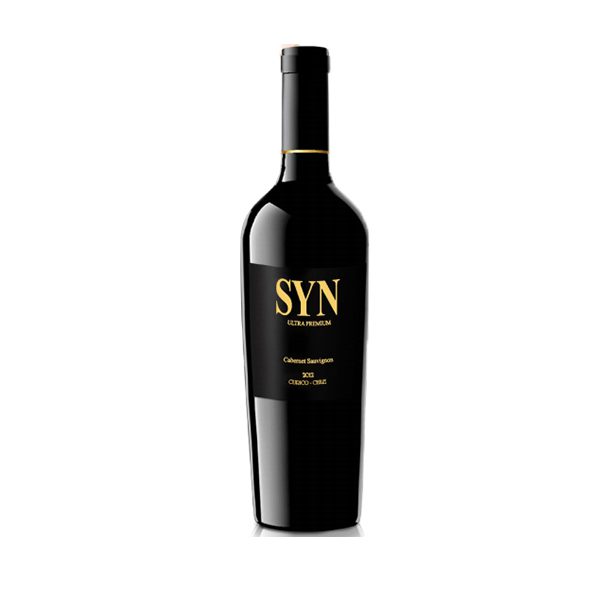 SYN Ultra Premium Cabernet Sauvignon được chiết xuất từ những trái nho thượng hạng, mang hương vị phức hợp của dâu đen và việt quất, thoảng hương cam thảo. Độ tannin nhẹ nhàng và mùi hương trái cây se lại trên vòm miệng, đem lại dư vị mượt mà, quyến rũ.