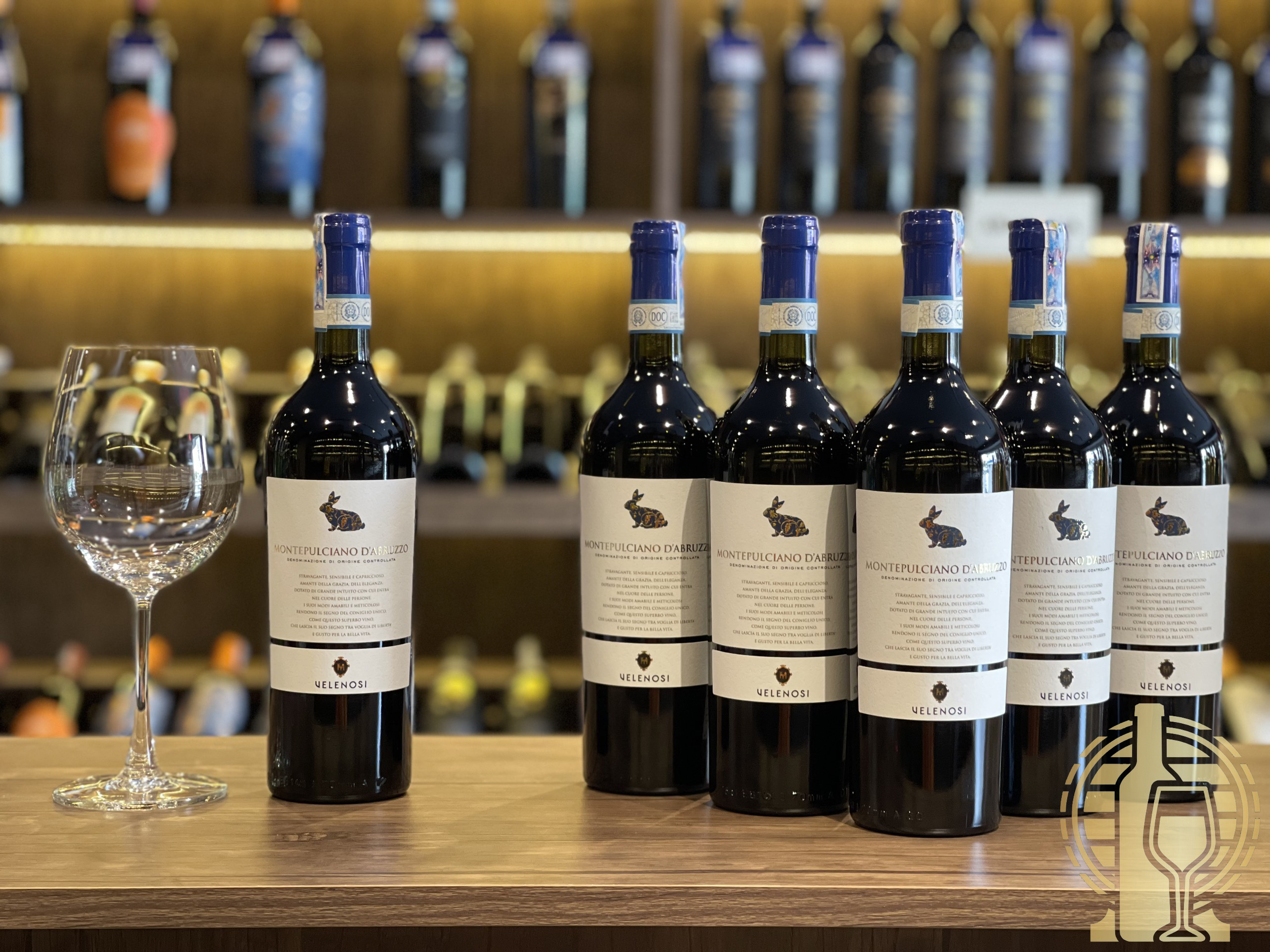 Nhãn rượu vang và thông tin trên nhãn đều rất quan trọng, nó giúp chúng ta phân biệt thông tin của các chai rượu.